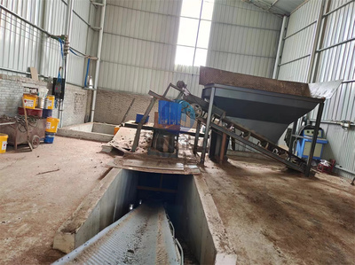 一次及時的現場巡檢 10立方有機肥發酵設備翻堆機維護紀實